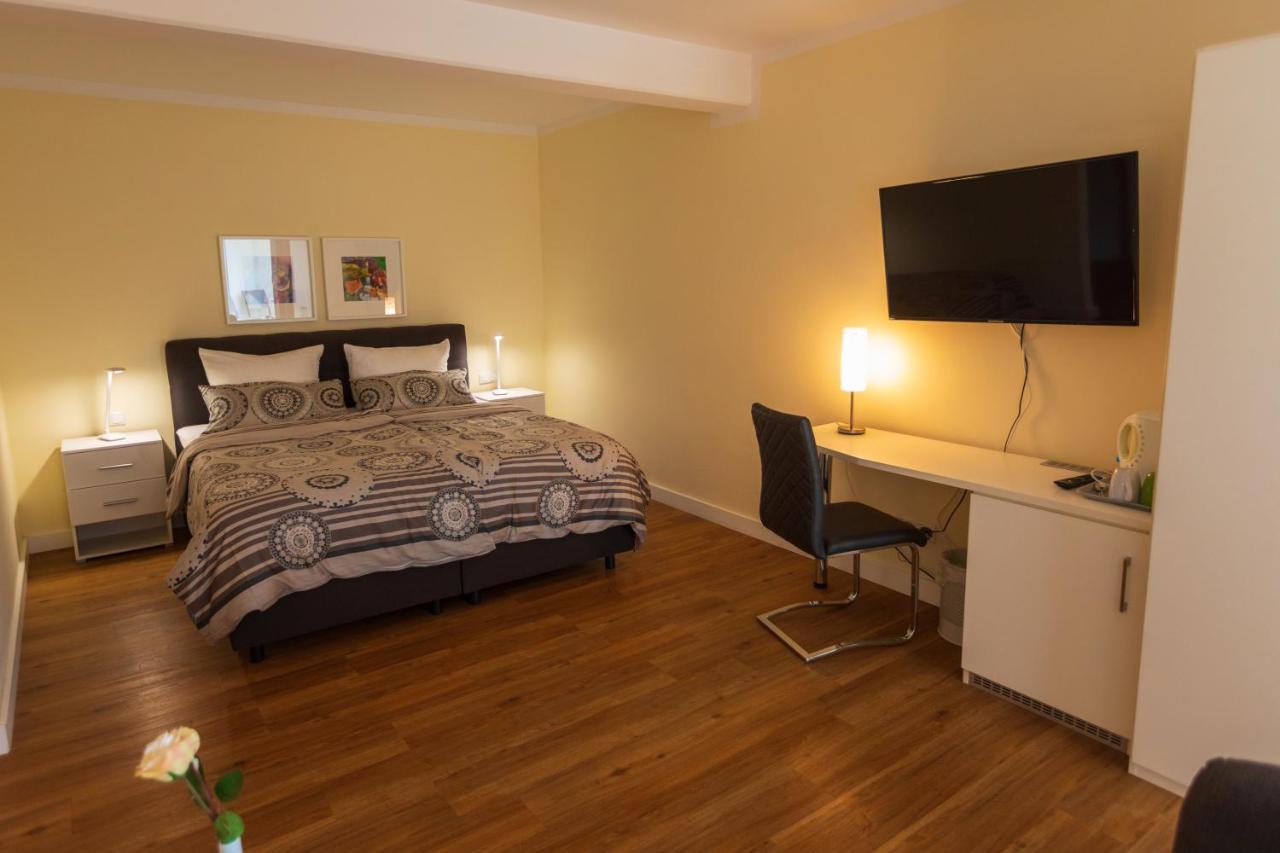 Landhotel Gillenfelder Hof Екстер'єр фото