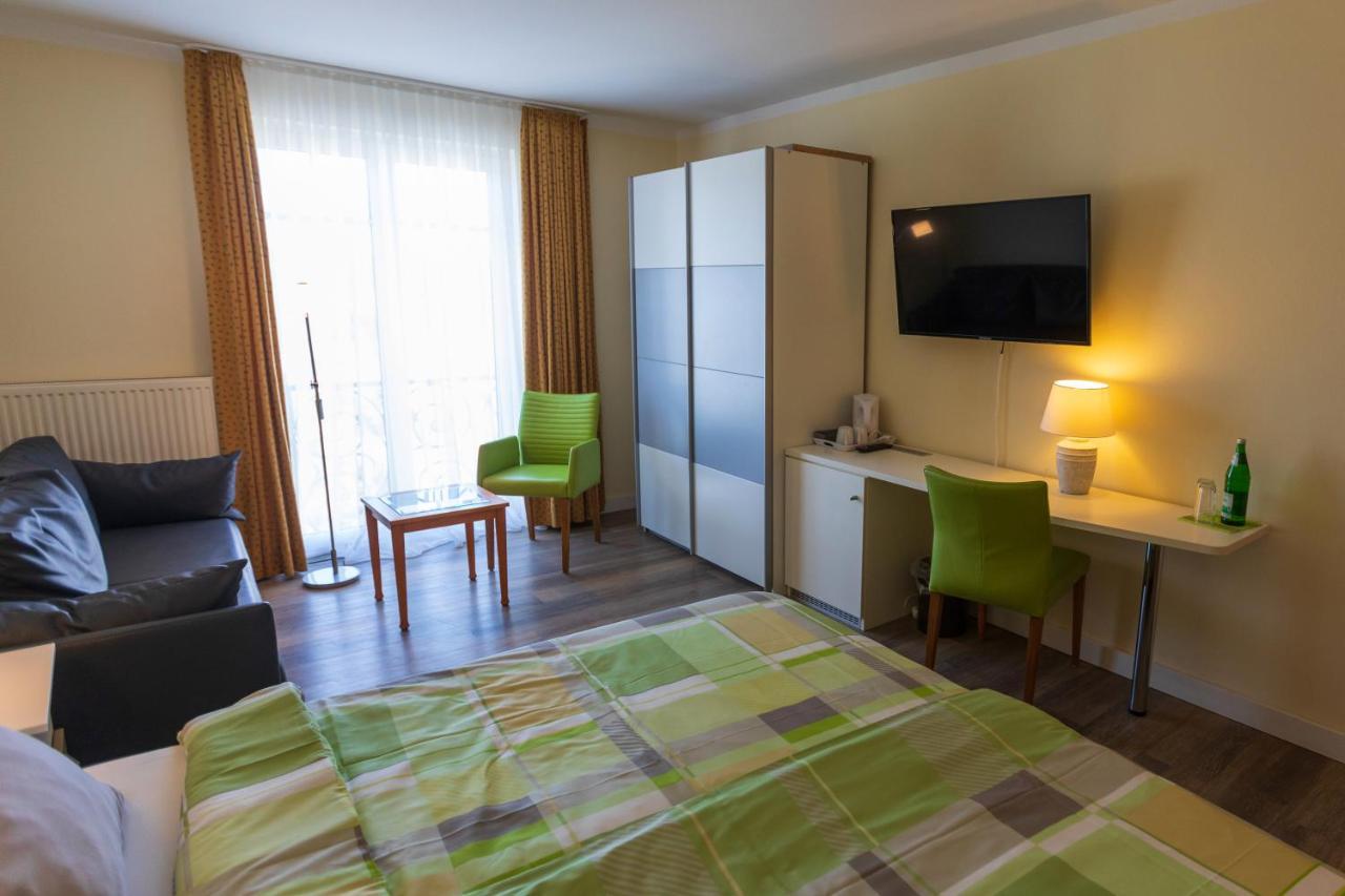 Landhotel Gillenfelder Hof Екстер'єр фото