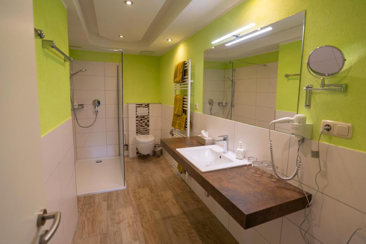 Landhotel Gillenfelder Hof Екстер'єр фото