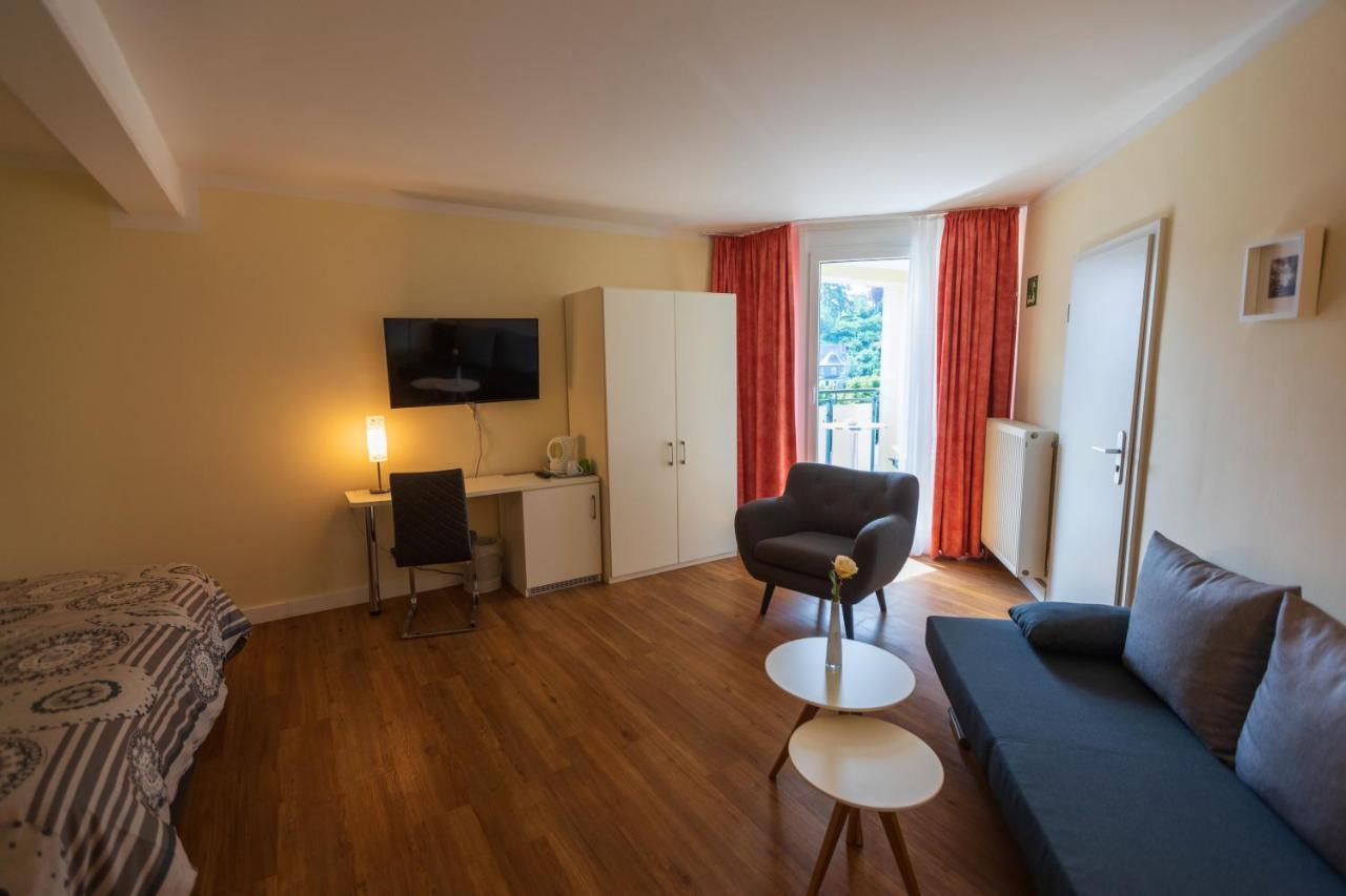 Landhotel Gillenfelder Hof Екстер'єр фото