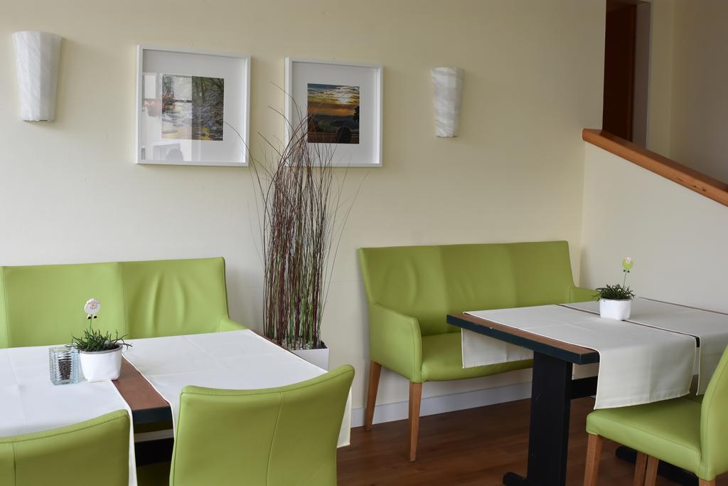 Landhotel Gillenfelder Hof Екстер'єр фото